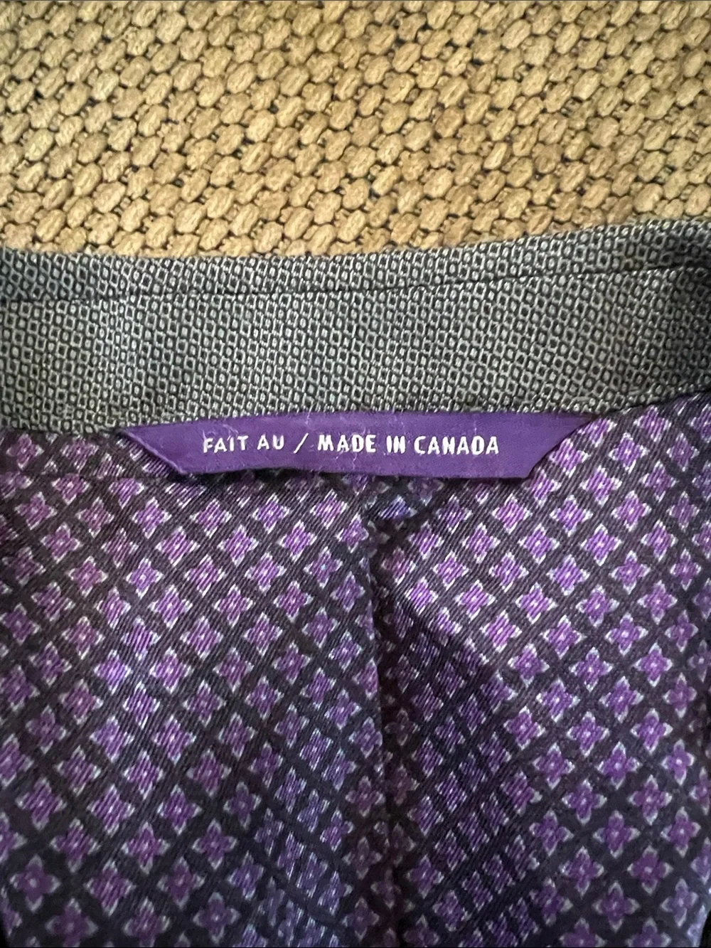 Ted Baker Gray Sport Coat with Purple Patterned Lining 100% wool size 38R